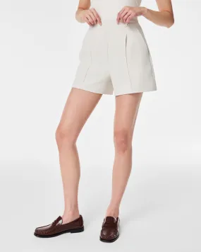 Carefree Crepe Trouser Short With No-Show Coverage, 6"