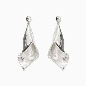 Medium Calla Earrings