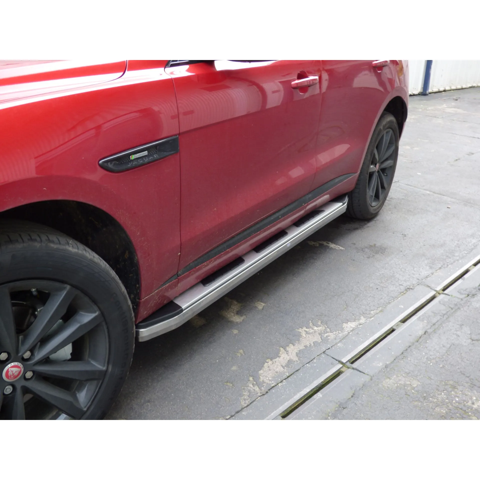 Suburban Side Steps Running Boards for Jaguar F-PACE 2016 